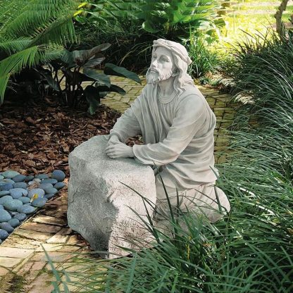 Jesus in the Garden of Gethsemane Statue
