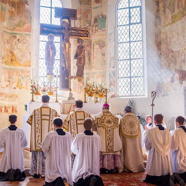 Symbolism of Incense at Mass